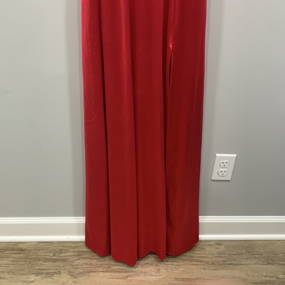 Red Formal Holiday Full Length Gown Dress w Slit, pockets, cute back, padded bra - Picture 2 of 12